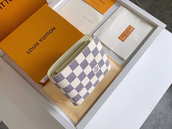 LVコピーウォレット正面デザイン